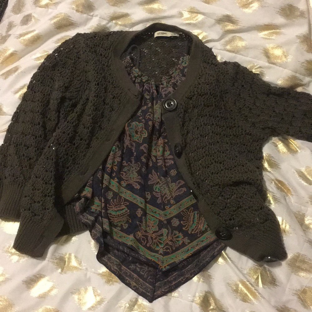 Old Navy knit sweater